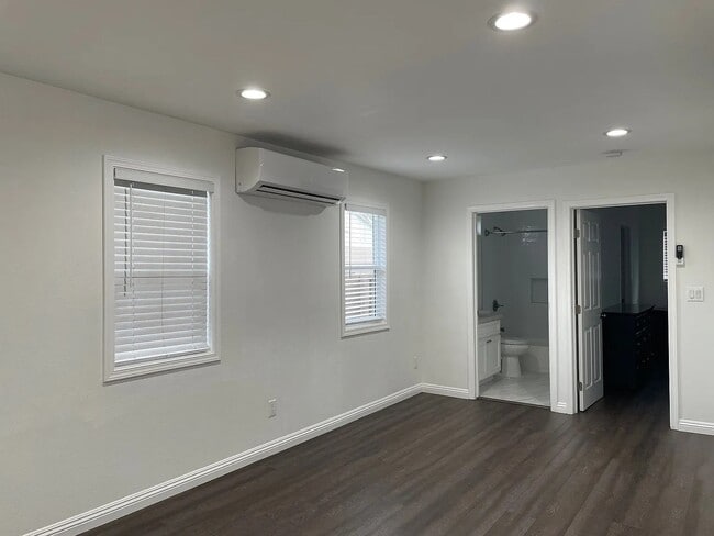 Photo - 11091 Violet Dr Unit 11095 Violet Dr