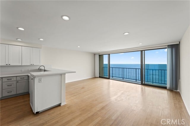 Photo - 721 Esplanade Condo Unit 403