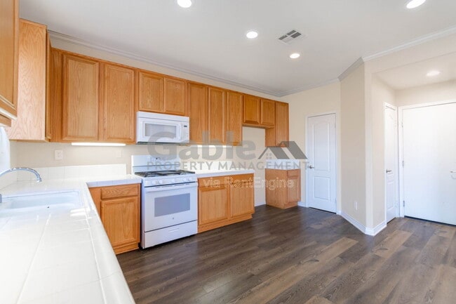 Photo - 37400 Queen Anne Pl