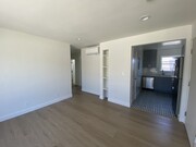 living room - 1331 W Adams Blvd Apartments Unit 1331