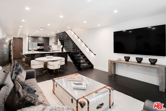 Photo - 724 Croft Ave Unit 108