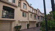 Photo - 918 Camino De La Reina Townhome