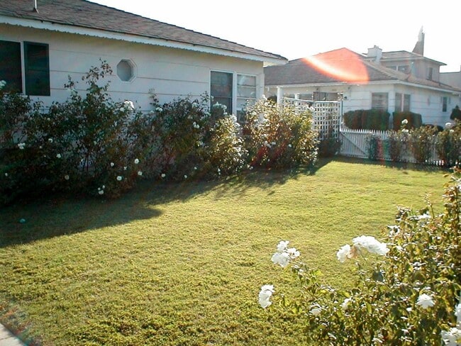Private Gated, Large Rose Garden - 6078 W 18th St