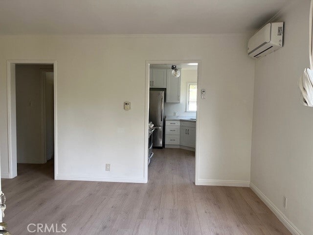 Photo - 1718 Gillette Crescent