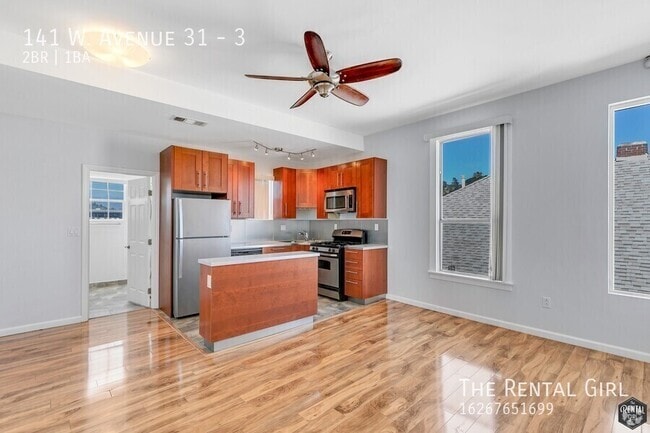Building Photo - 141 W. Avenue 31-3 Unit 3 Rental