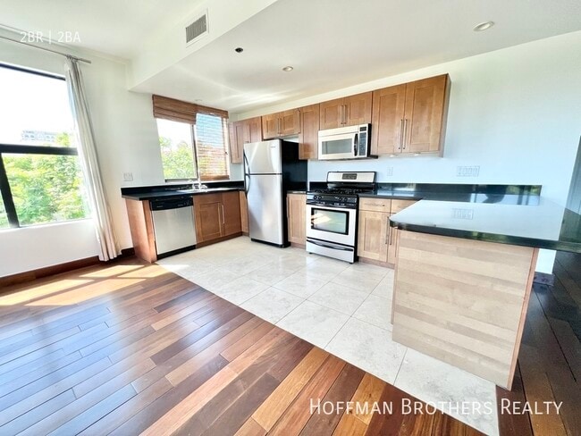 Photo - 8813 Burton Way Unit 308