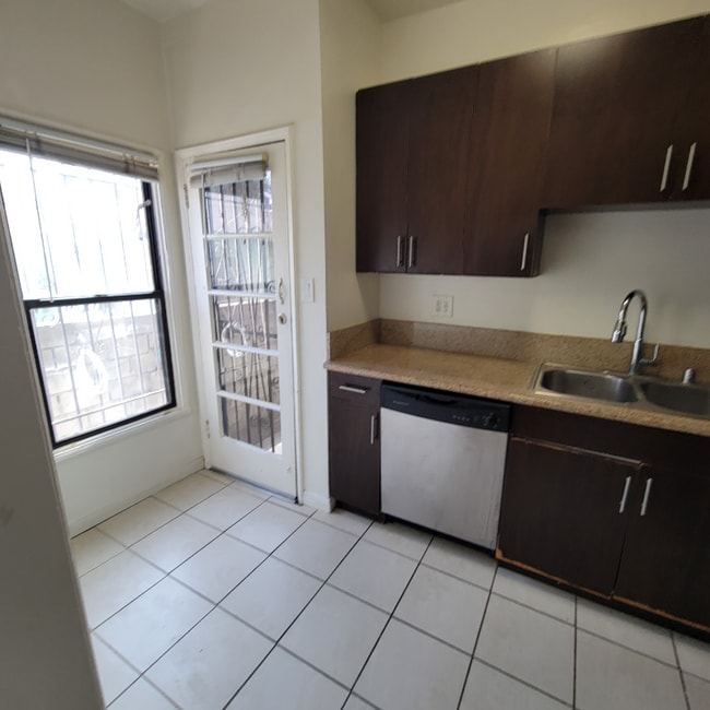 Photo - 4528 Edgewood Pl Unit 1