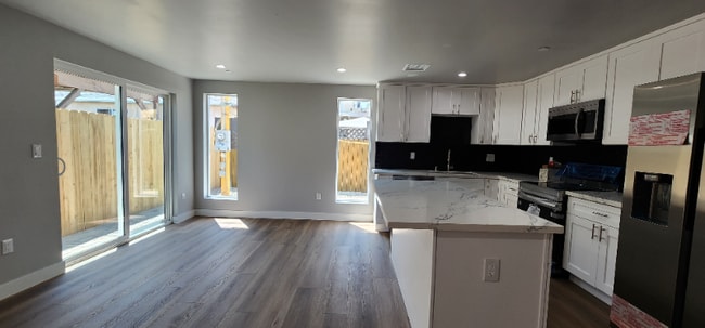 Photo - 2407 Redondo Blvd Townhome