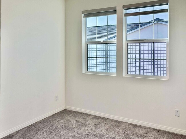 Photo - 8906 Jasmine Dr