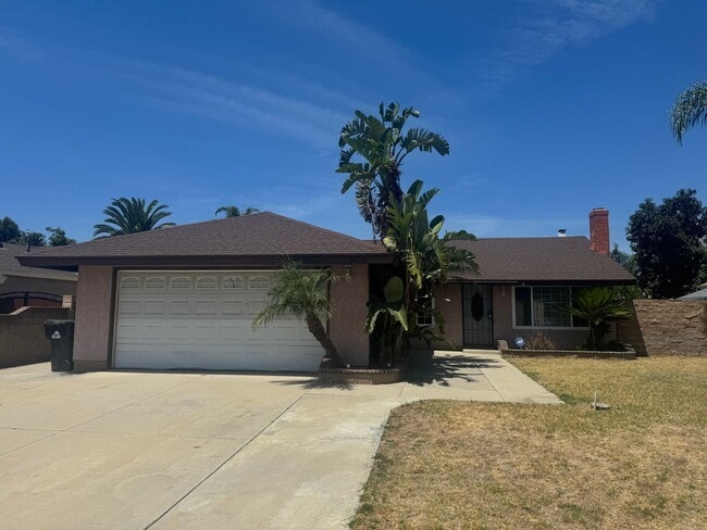 Building Photo - Ontario single 3 bed 2 bath single house