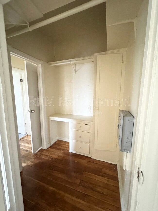 Photo - 1154 Normandie Ave Unit 203