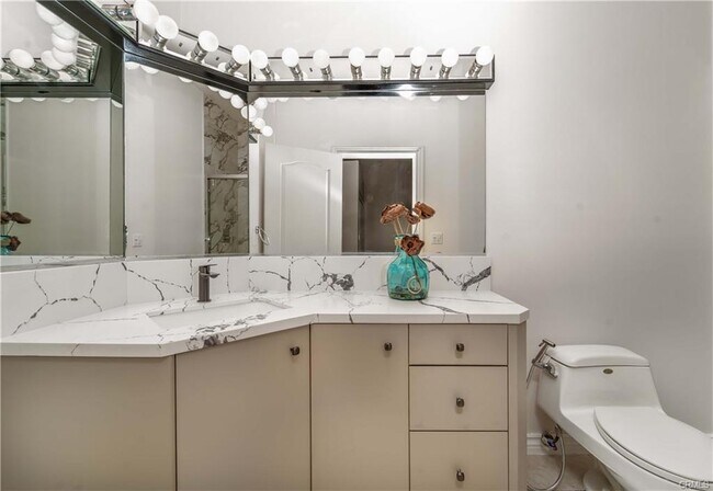 Photo - 5206 Topeka Dr