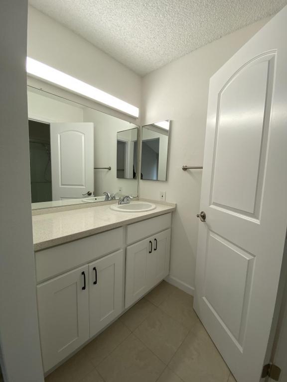 Photo - 181 N Richmont Dr