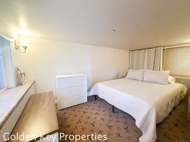 Photo - Spacious attached FURNISHED studio on priv...