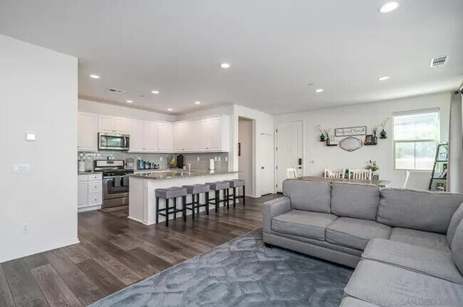 Photo - 1911 Paseo Mandarina