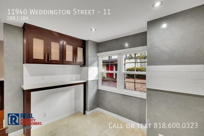 Photo - 11940 Weddington St