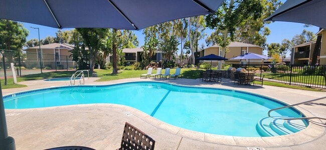 Photo - 3535 Banbury Dr Unit 11