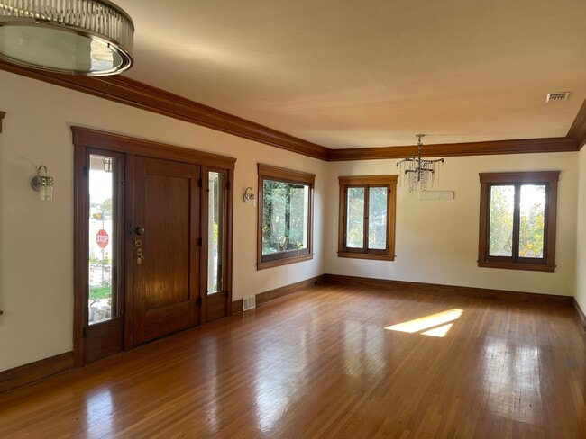 Entry door looking at Dining area - 147 N Baldwin Ave