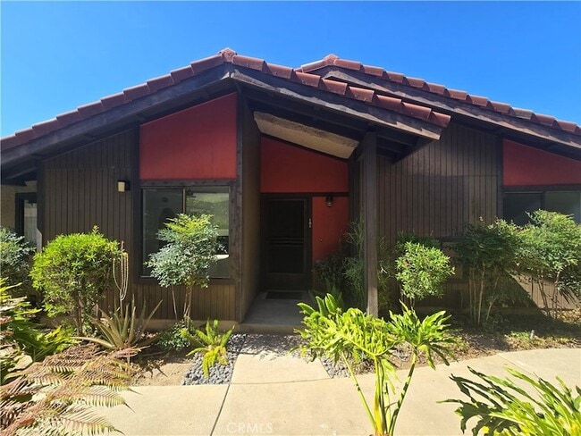 Building Photo - 181 S Hollenbeck Ave
