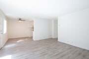 Photo - *OPEN HOUSE: 5/31 10AM-12:30PM* La Jolla 2... Unit 03