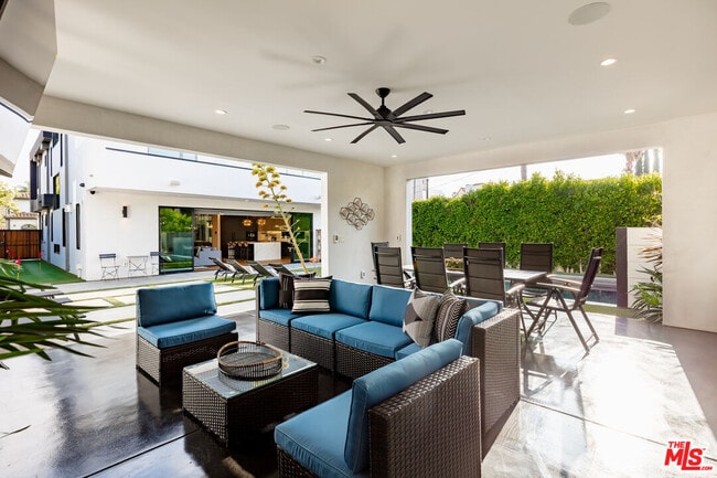 Photo - 6201 Lindenhurst Ave