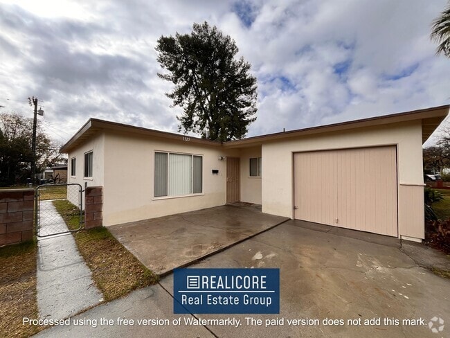 Building Photo - 1525 Magnolia Ave W Rental
