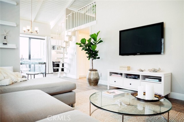 Photo - 707 Heliotrope Ave