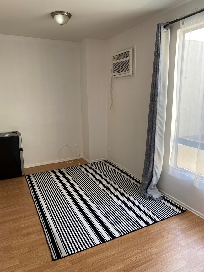 Room - 13920 Moorpark St Condo Unit 205