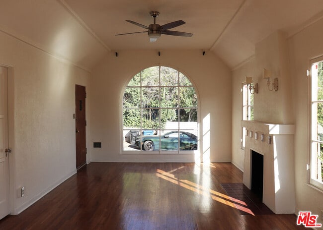 Photo - 1409 Murray Dr