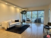 Photo - 999 N Doheny Dr Unit 904