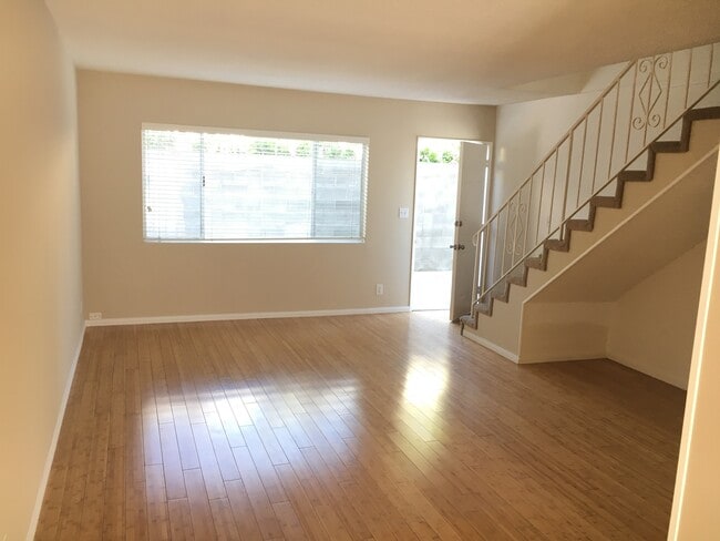 Living Room - 1511 Yale St Apartments Unit E