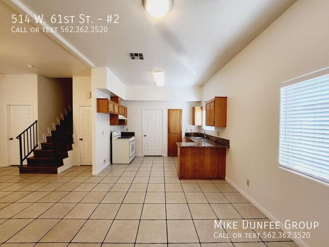 Photo - 514 W 61st St Unit #2