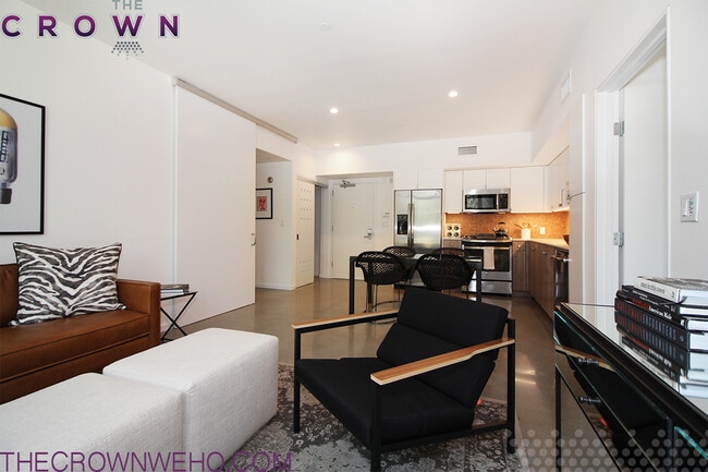 Photo - Crown Apartments