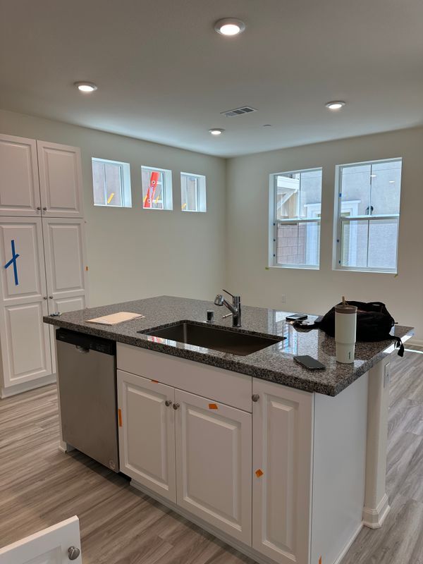 Photo - 4047 Summer Way