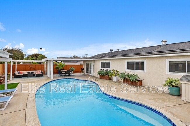 Photo - 5051 Providence Rd