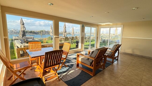 Photo - Laguna Del Rey