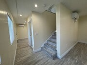 Photo - 756 Harps St