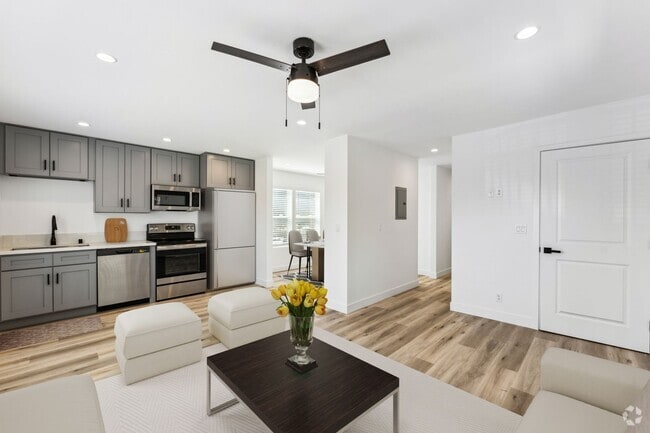 Building Photo - 113 S Lillie Ave Rental