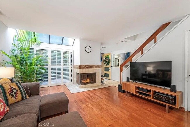 Building Photo - 25712 Le Parc