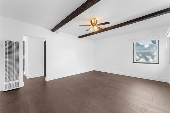 Photo - 107 S Aviation Blvd Unit FRONT