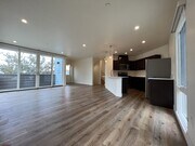 Photo - Modern 3BD/2.5BA in La Jolla! Private Doub... Townhome