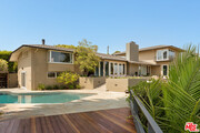 Photo - 500 Amalfi Dr House