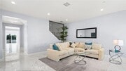 Photo - 420 S Hill St