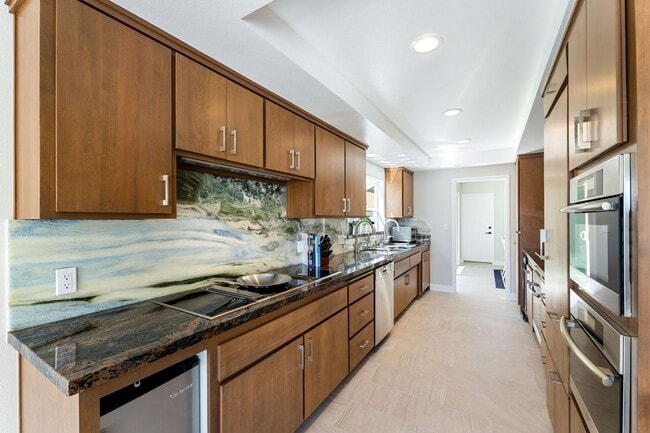 Photo - 3810 W Hemlock St