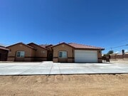 Photo - 17515 Live Oak St