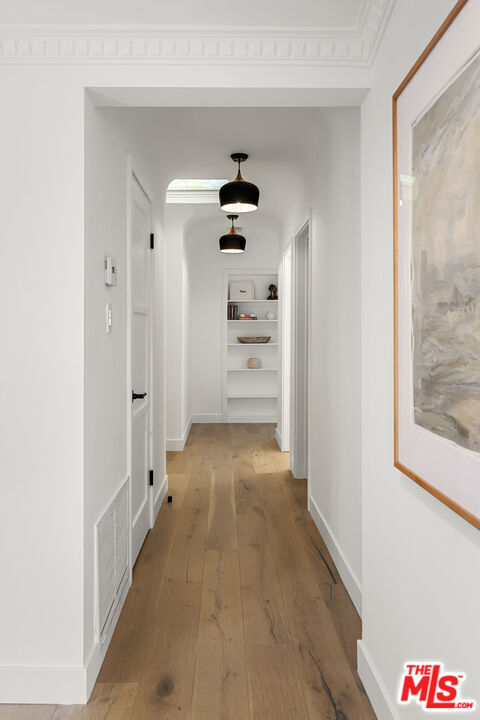 Photo - 1064 S Alfred St