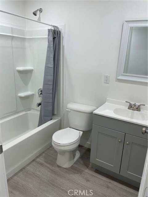 Photo - 1432 E 20th St