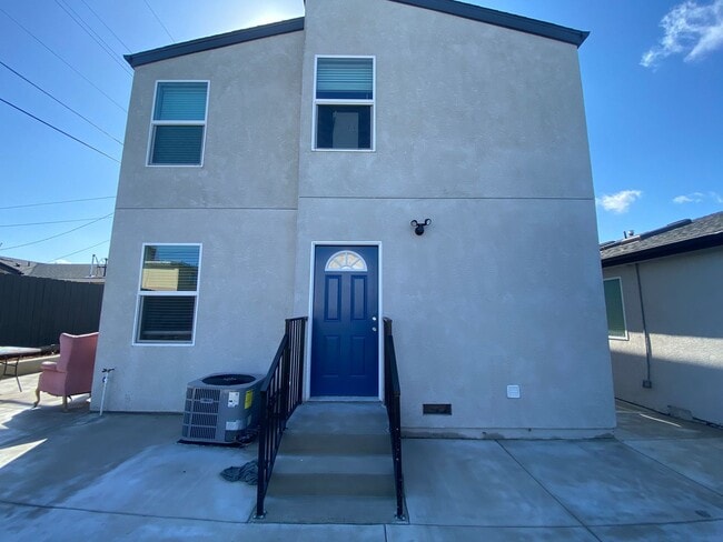 Building Photo - NEW (2022) 4BD/2BA