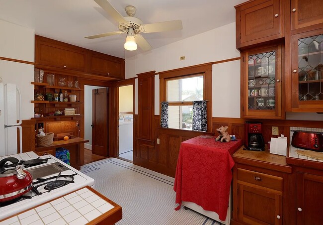 Photo - 711 N Zeyn St