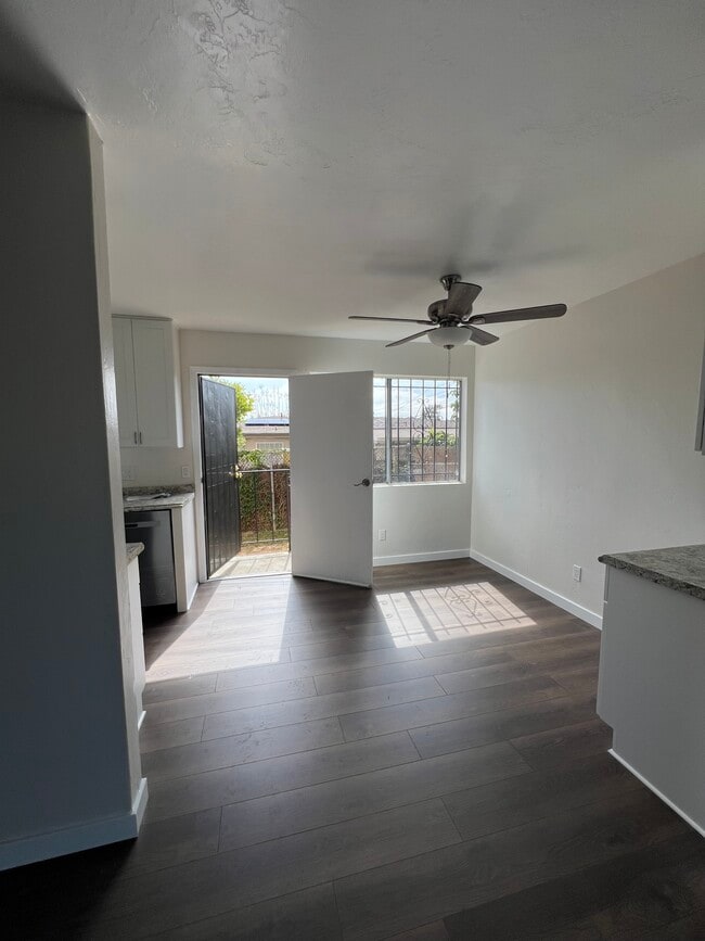 Photo - 1702 E 7th St